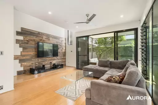 105 Stuart Street, Bulimba Leased by Aurora Property