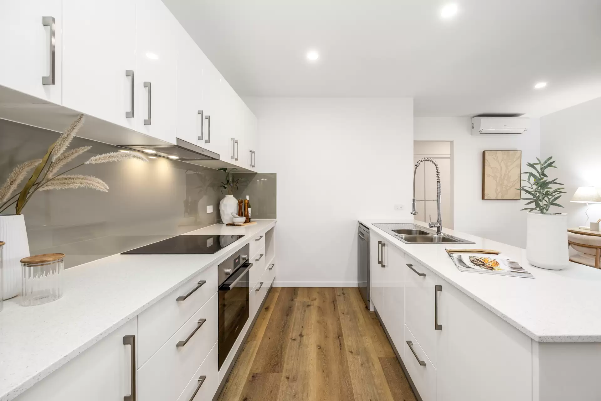 203/492 Samford Road, Gaythorne Sold by Aurora Property - image 1