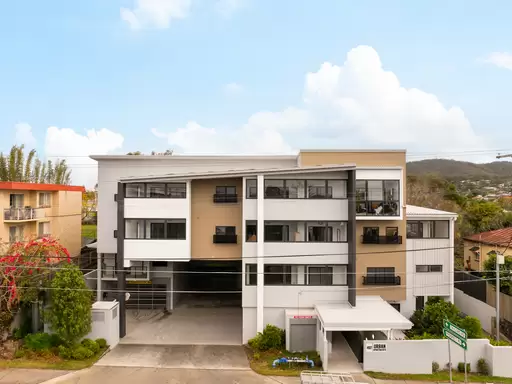 201/492 Samford Road, Gaythorne Sold by Aurora Property