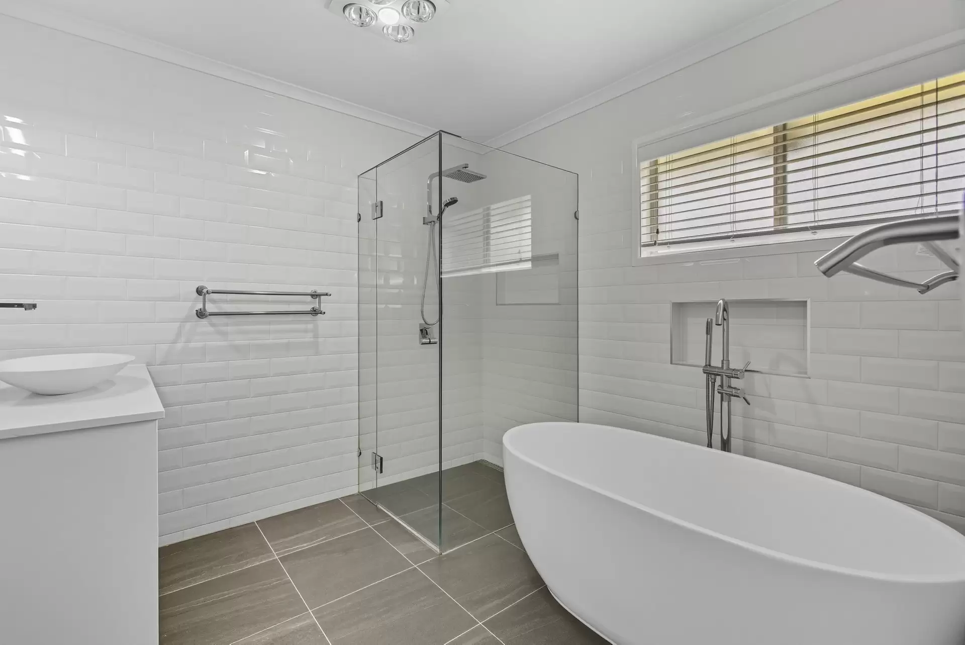 8 Leeside Street, Aspley Leased by Aurora Property - image 1