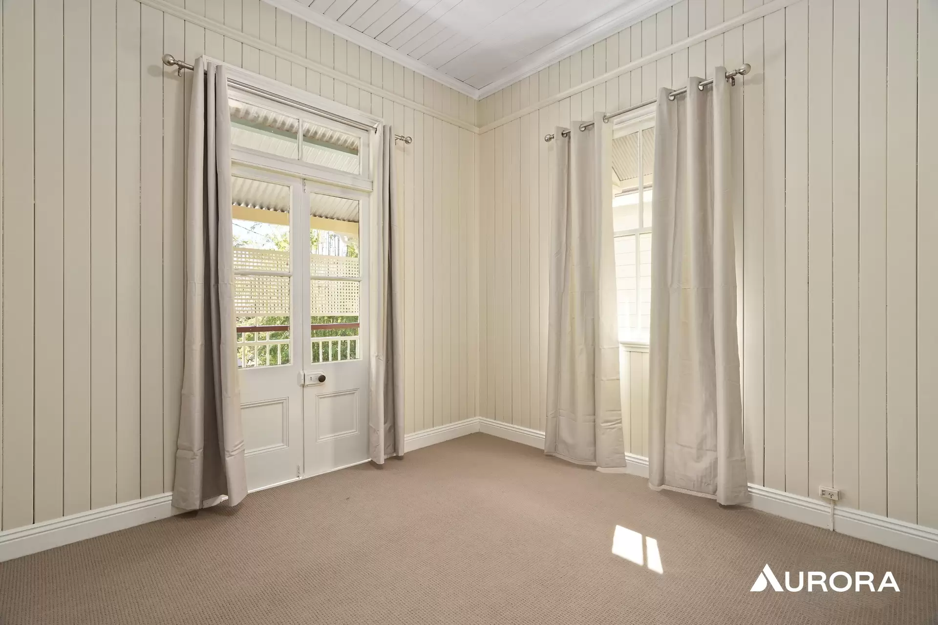 70 Hetherington Street, Herston Leased by Aurora Property - image 1