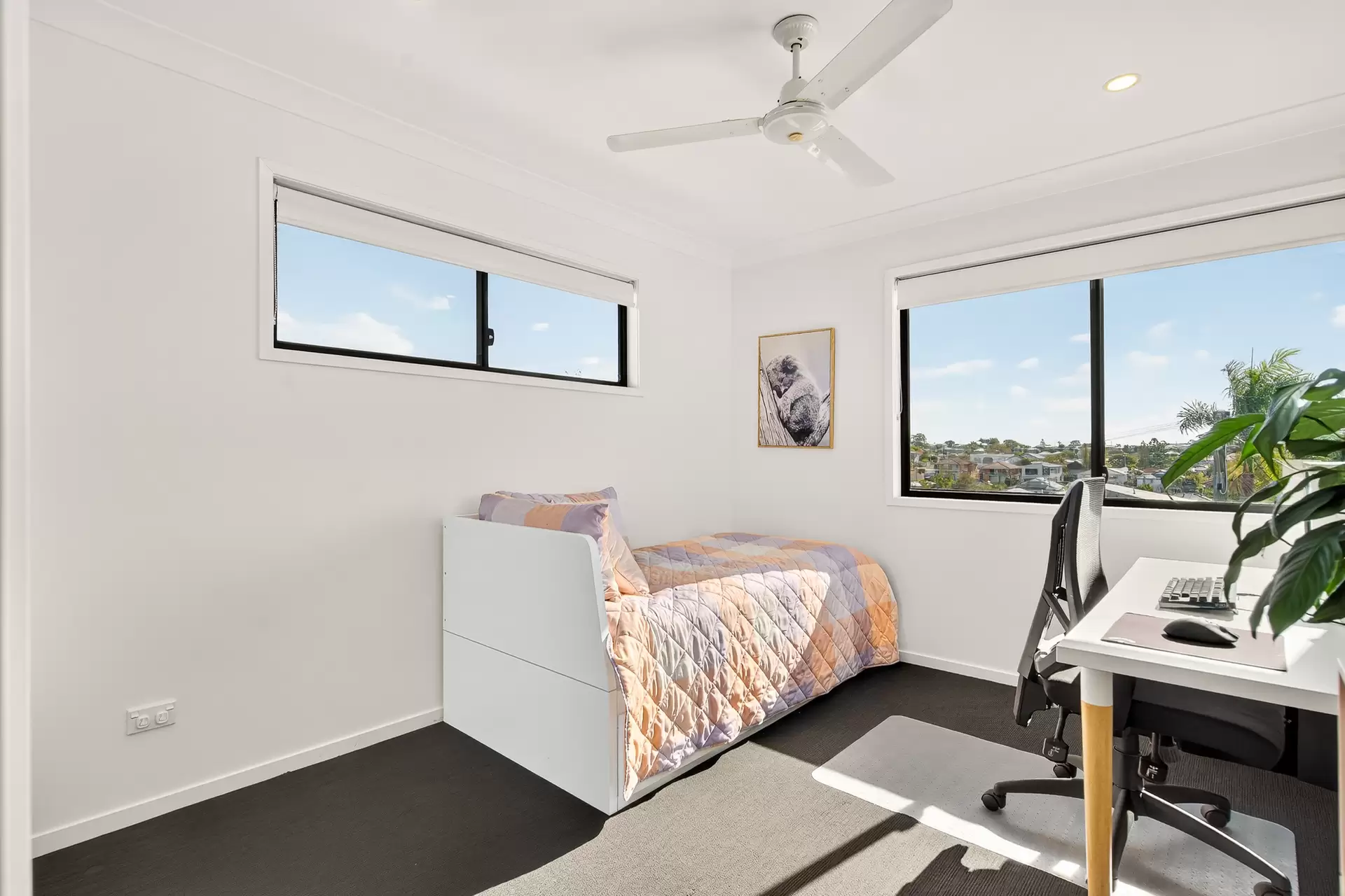 1/21 East Street, Camp Hill Sold by Aurora Property - image 1