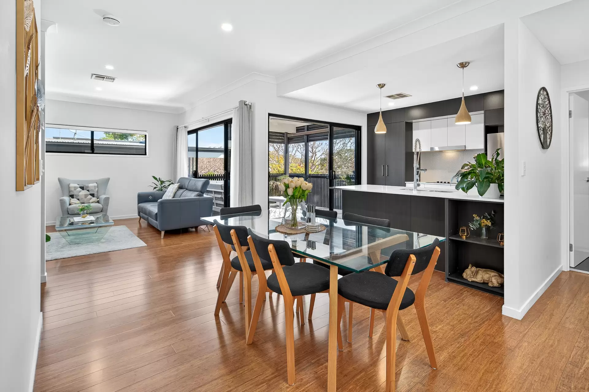 1/21 East Street, Camp Hill Sold by Aurora Property - image 1