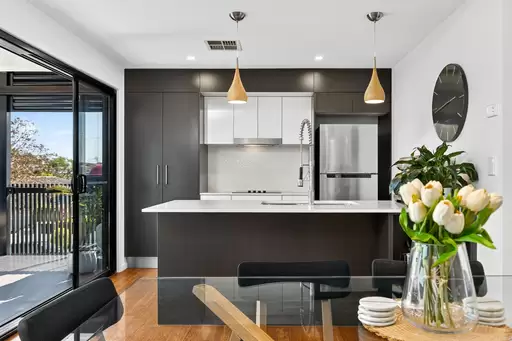 1/21 East Street, Camp Hill Sold by Aurora Property