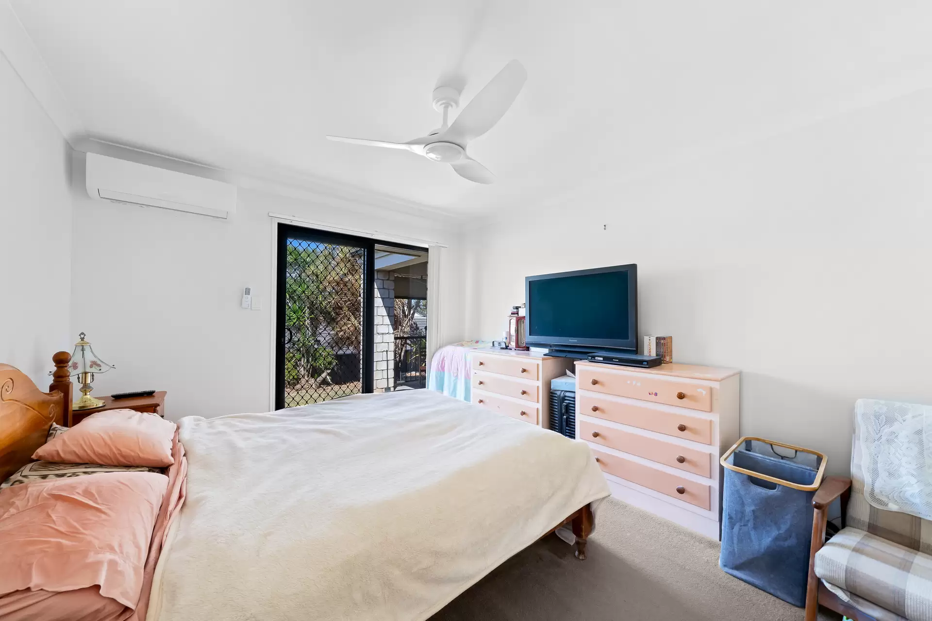 12 Marigold Avenue, Regents Park Sold by Aurora Property - image 1