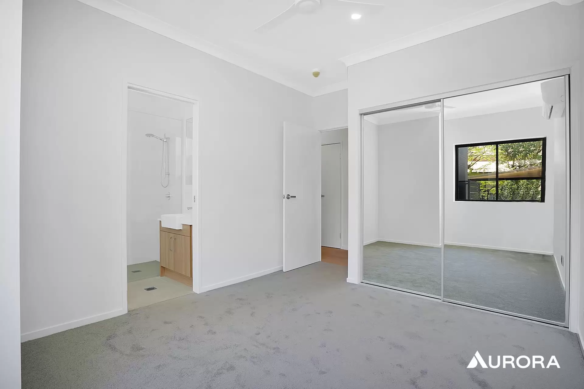 3/40 Embie Street, Holland Park West Leased by Aurora Property - image 1