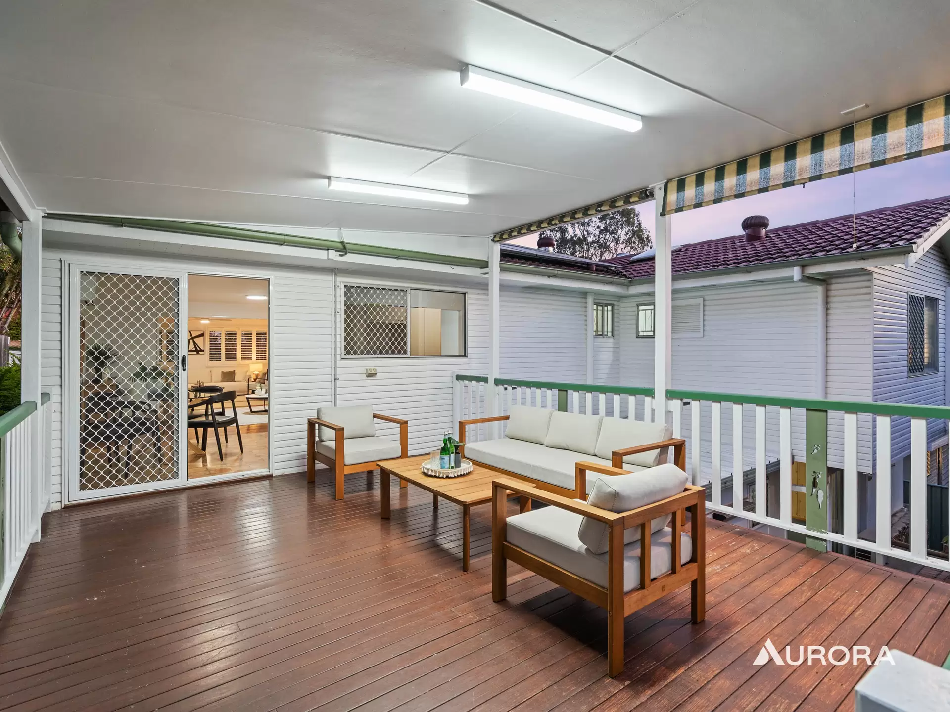 175 Gaynesford Street South, Holland Park West Sold by Aurora Property - image 1