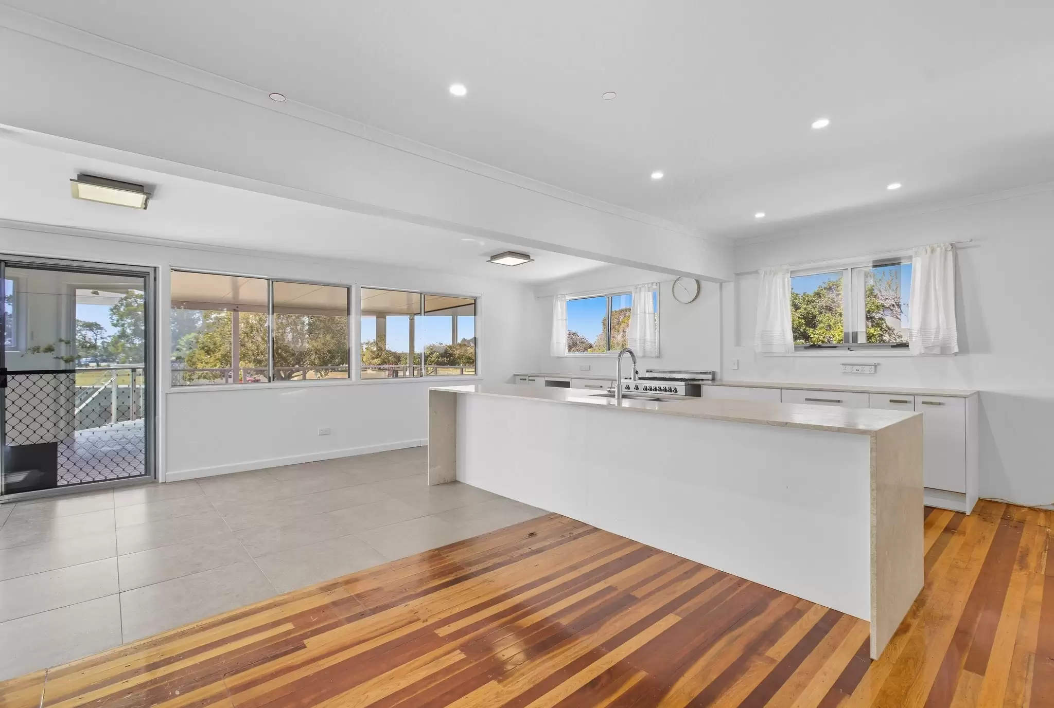 93 O'Quinn Street, Nudgee Beach Leased by Aurora Property - image 9
