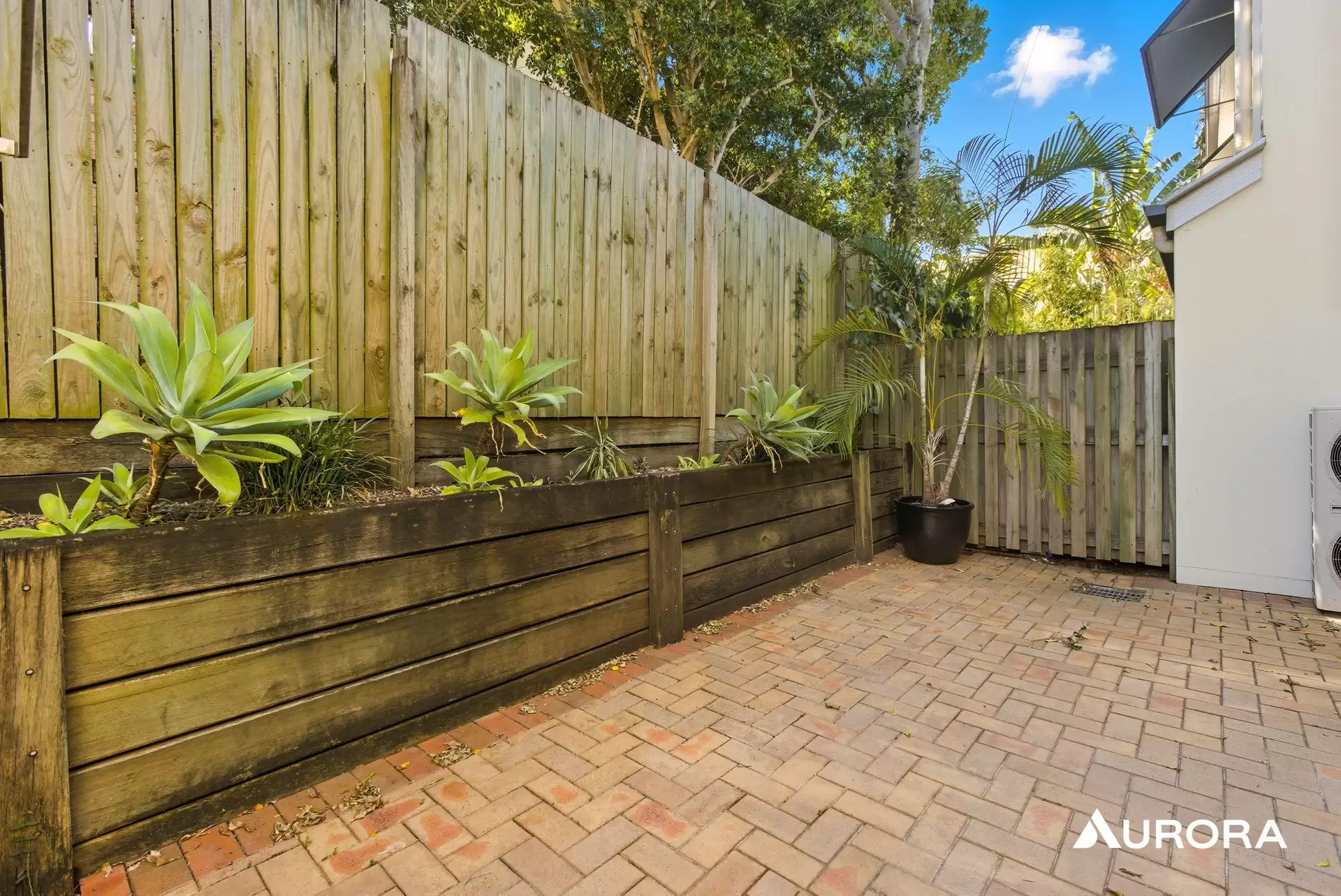 6/12 Elwell Street, Morningside Leased by Aurora Property - image 1