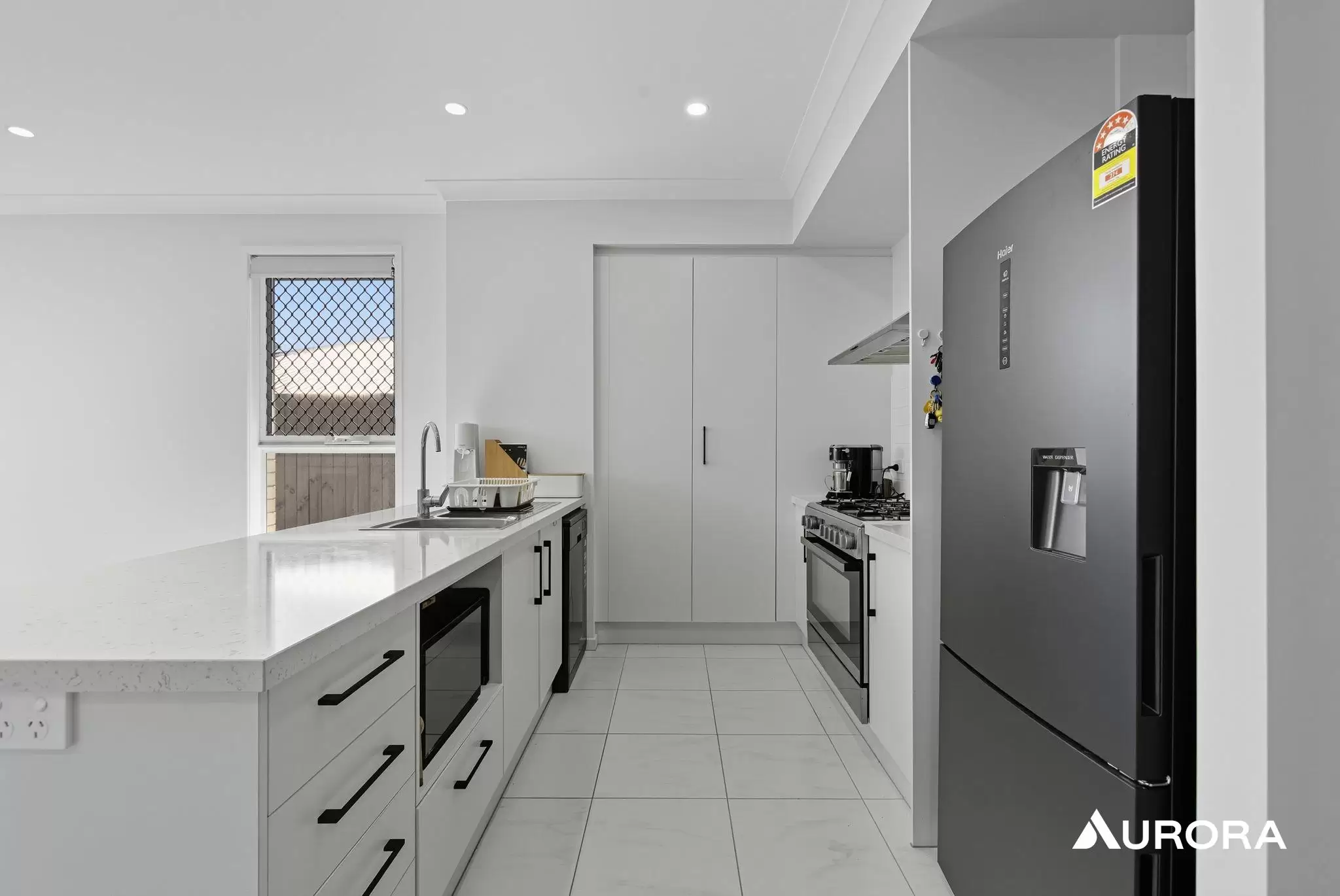 8 Arravanda Cres, Pallara Leased by Aurora Property - image 2