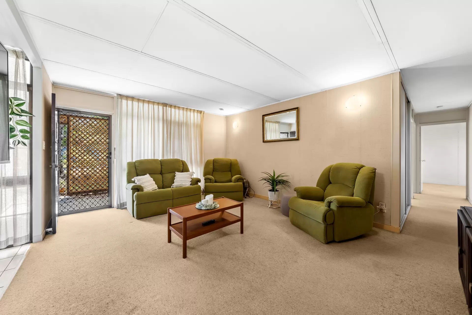10 Chatswood Road, Springwood Sold by Aurora Property - image 1