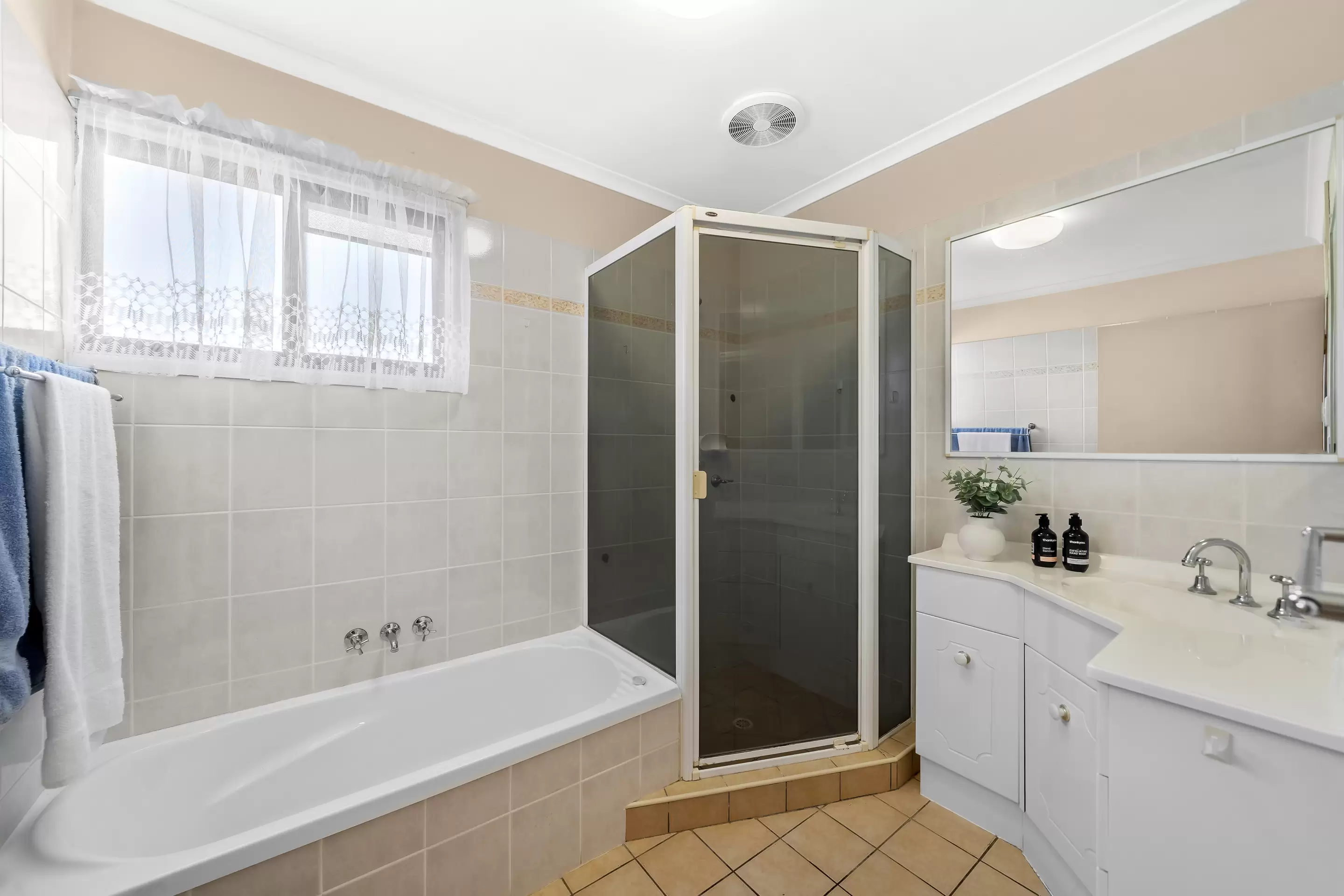 10 Chatswood Road, Springwood Sold by Aurora Property - image 10