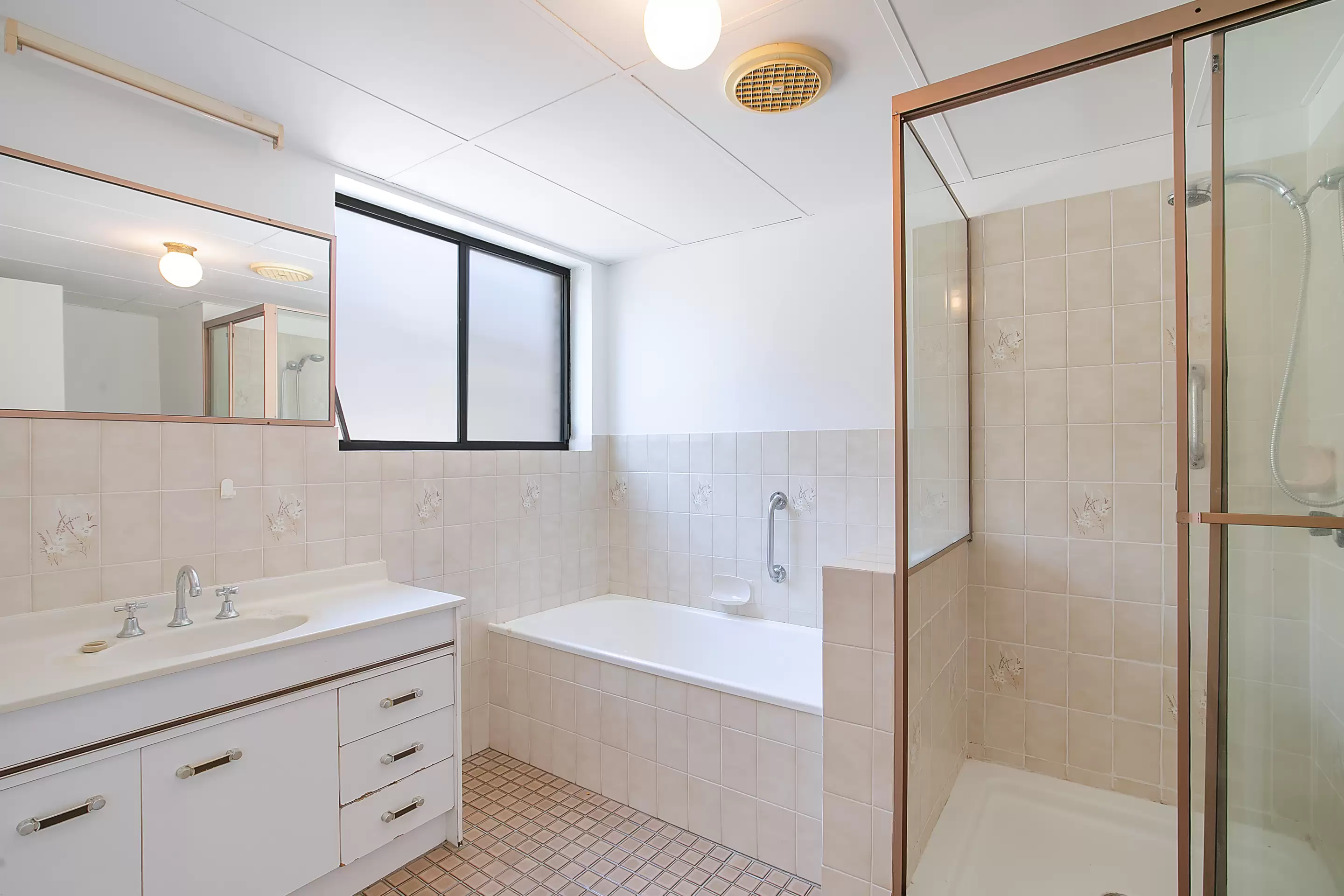 2/10 Mansfield Street, Coorparoo Sold by Aurora Property - image 5