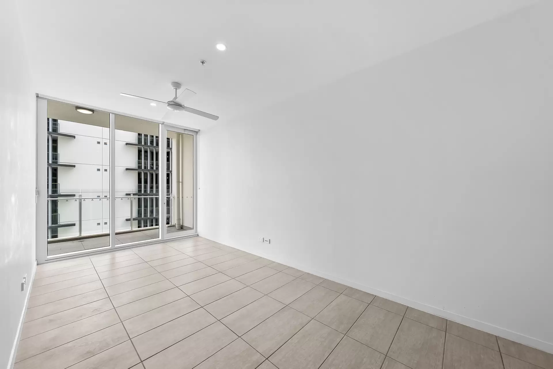 516/977 Ann Street, Fortitude Valley Sold by Aurora Property - image 1