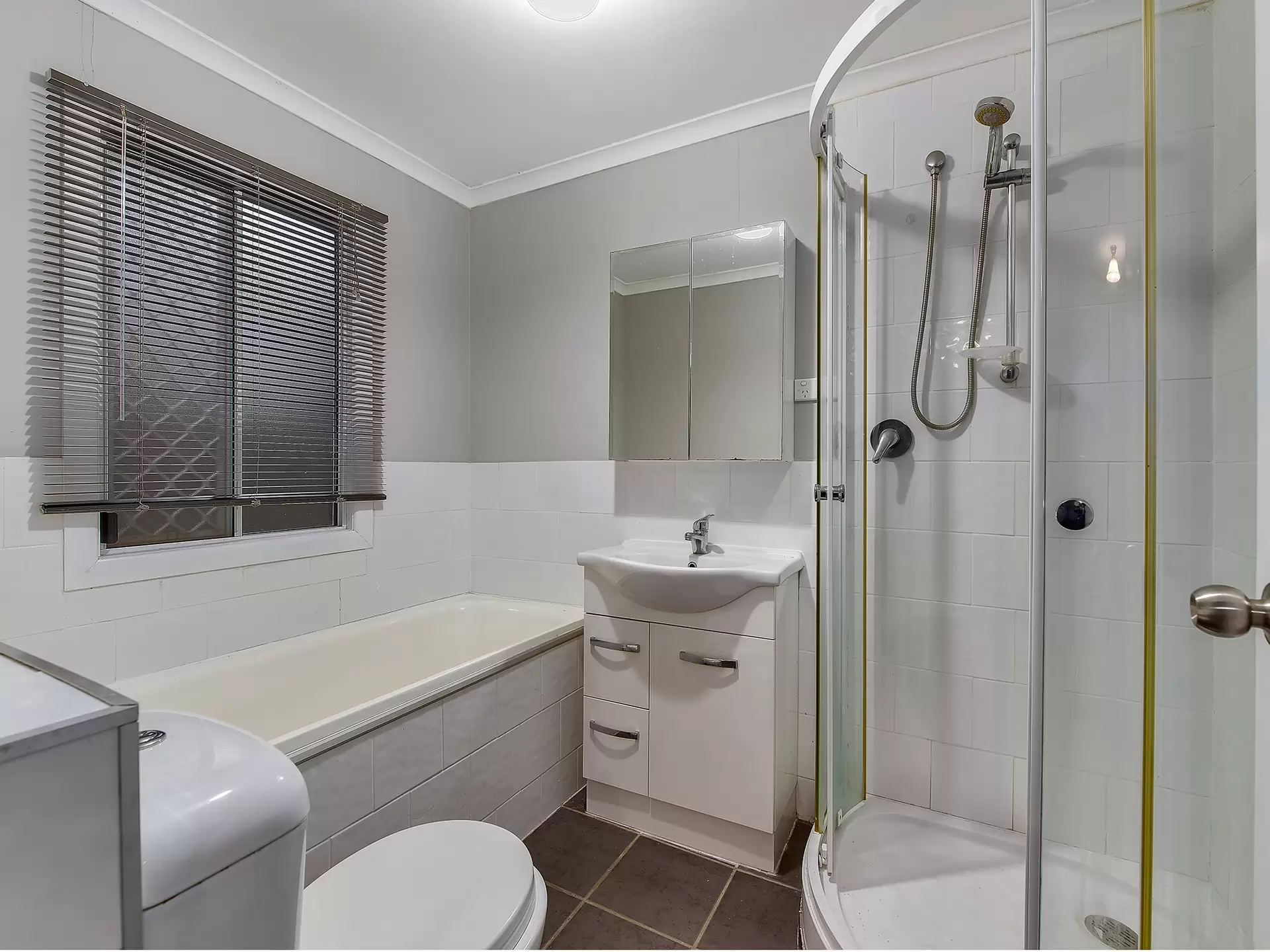 90 Lansdowne Street, Newmarket Sold by Aurora Property - image 1