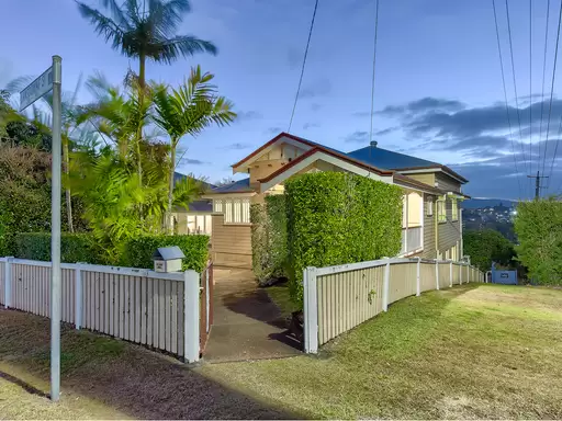 90 Lansdowne Street, Newmarket Sold by Aurora Property