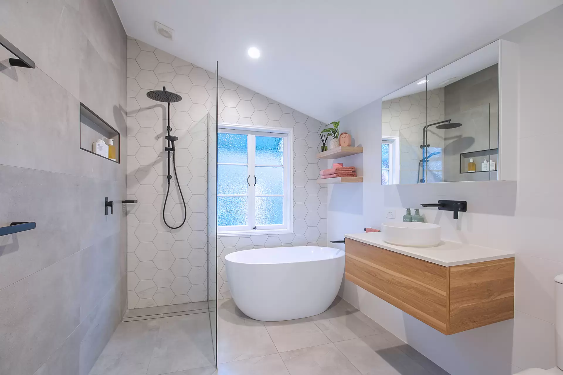 45 Heidelberg Street, East Brisbane Sold by Aurora Property - image 1