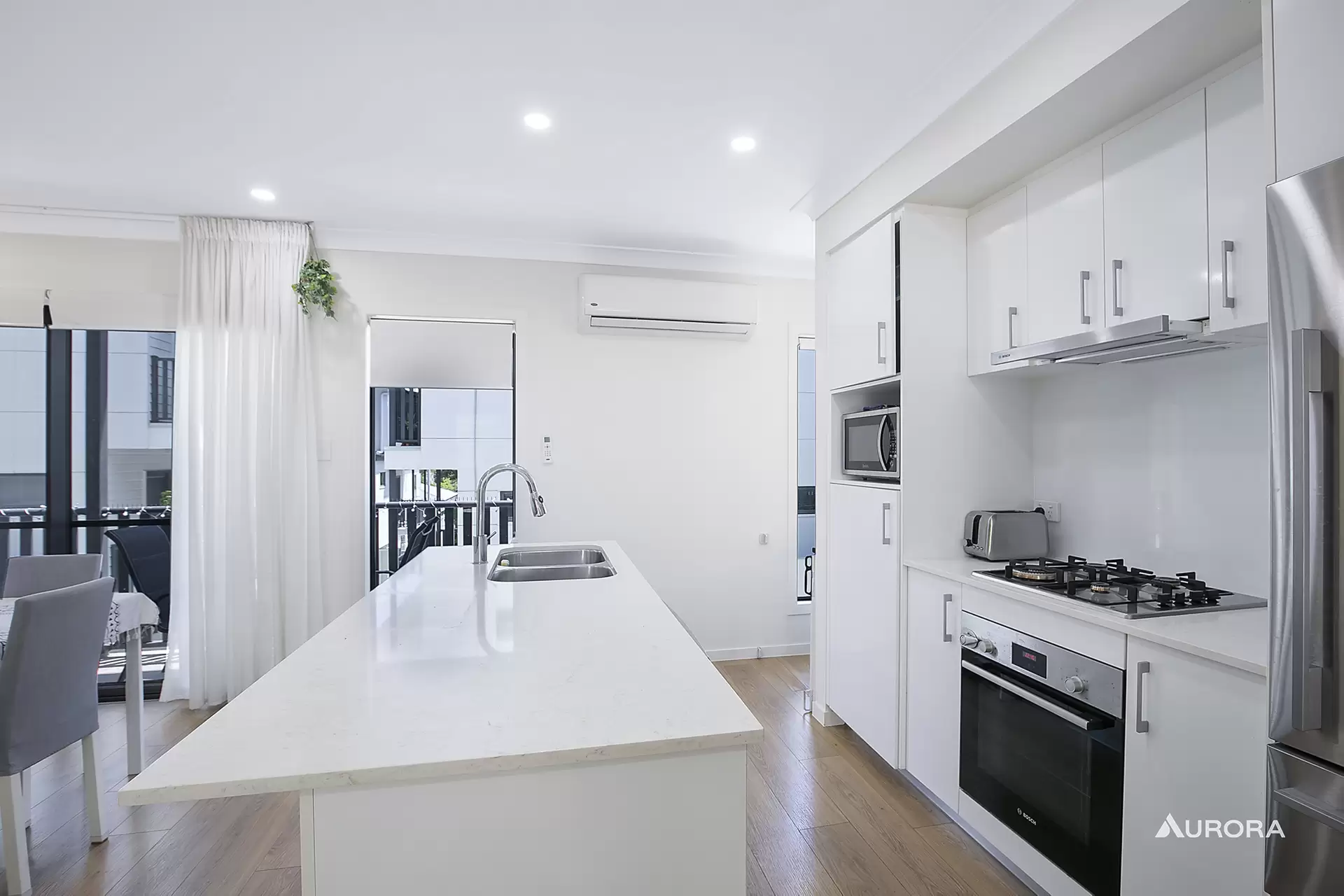5/11 Dudley Street, Annerley Sold by Aurora Property - image 1