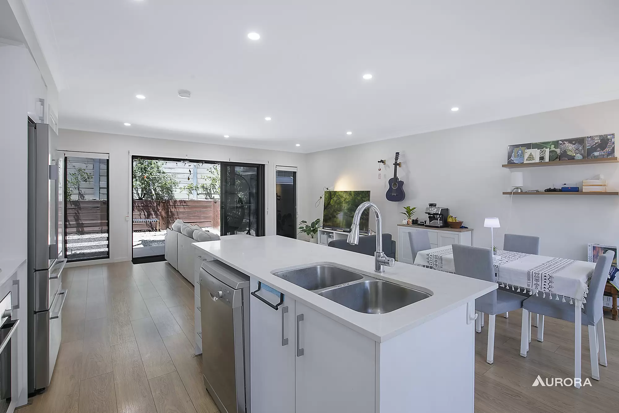 5/11 Dudley Street, Annerley Sold by Aurora Property - image 2