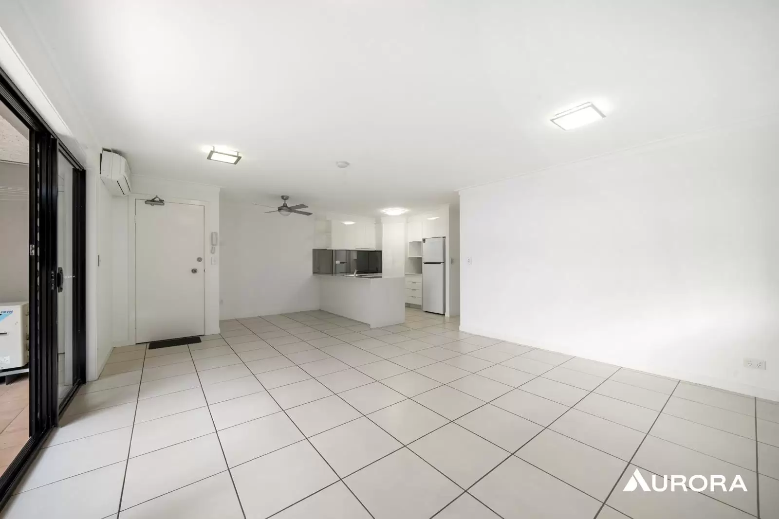 8/240 Wellington Road, East Brisbane Leased by Aurora Property - image 4