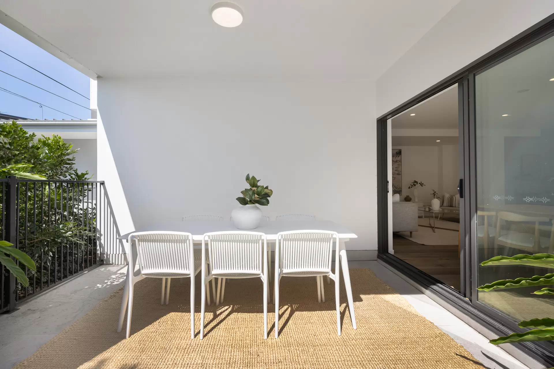 1/492 Samford Road, Gaythorne Sold by Aurora Property - image 1