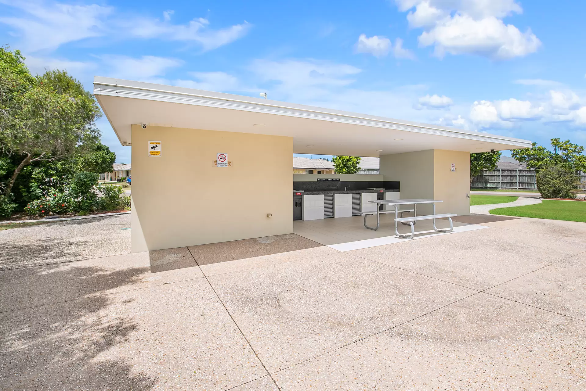 6/15-23 Redondo Street, Ningi Sold by Aurora Property - image 1