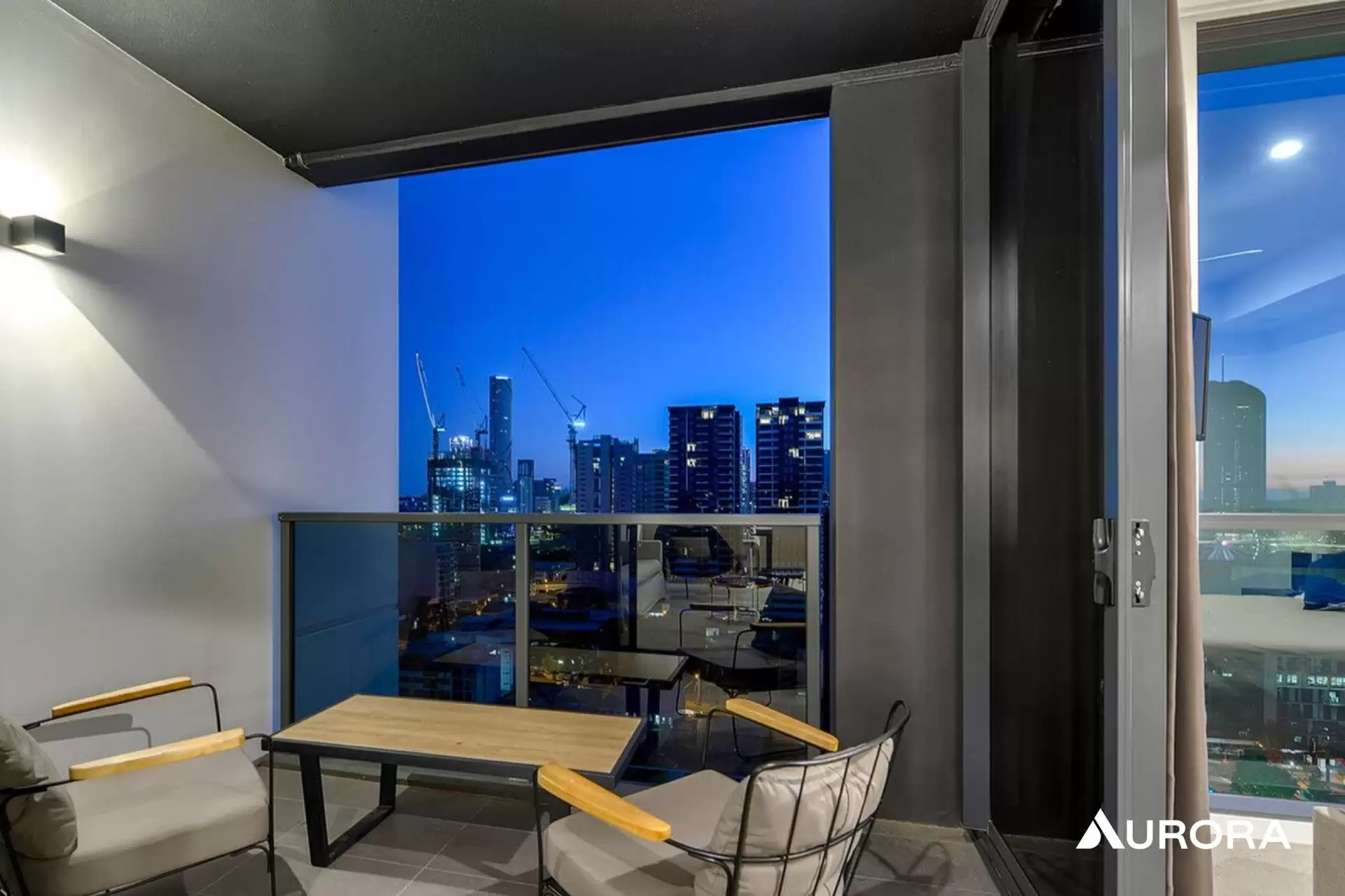 1302/4 Edmondstone Street, South Brisbane Leased by Aurora Property - image 1