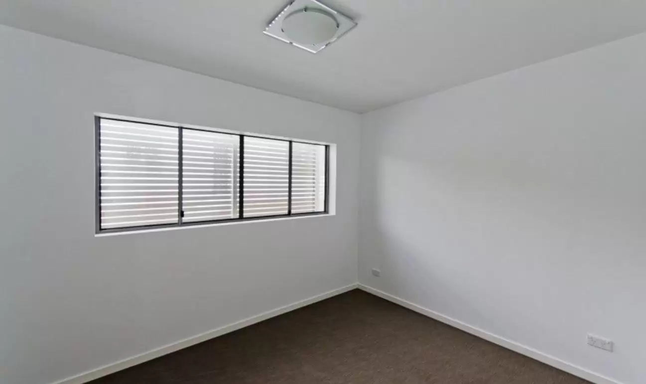 2/160 Herston Road, Herston Leased by Aurora Property - image 5