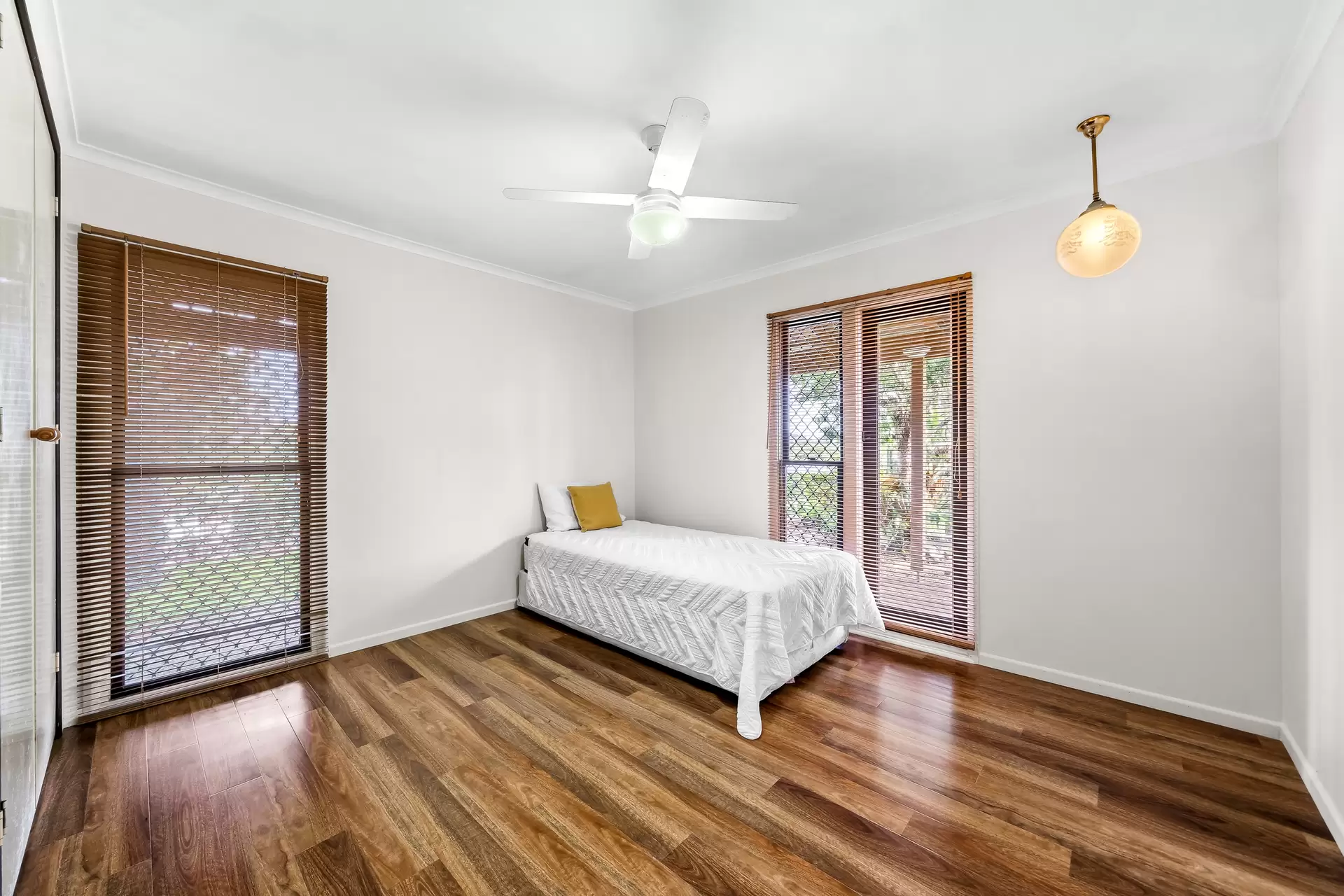 5 Westgate Avenue, Springwood Sold by Aurora Property - image 1