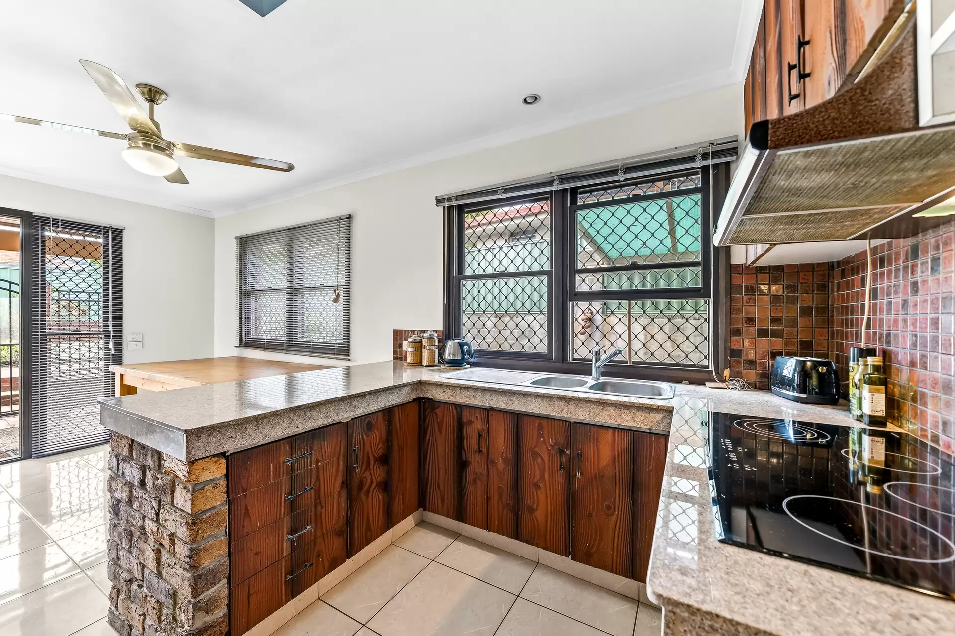 5 Westgate Avenue, Springwood Sold by Aurora Property - image 1