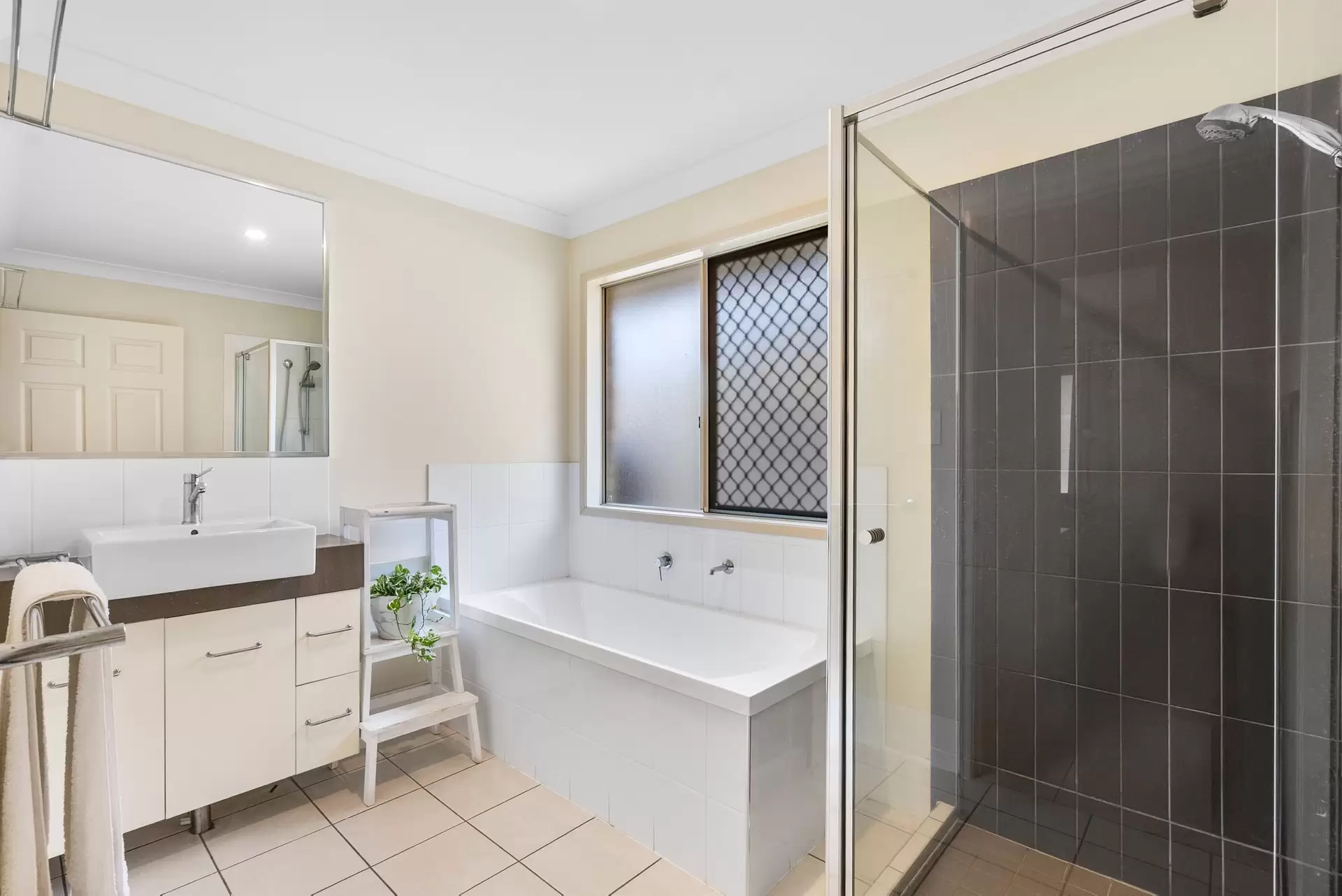 21 Jutland Street, Oxley Sold by Aurora Property - image 1