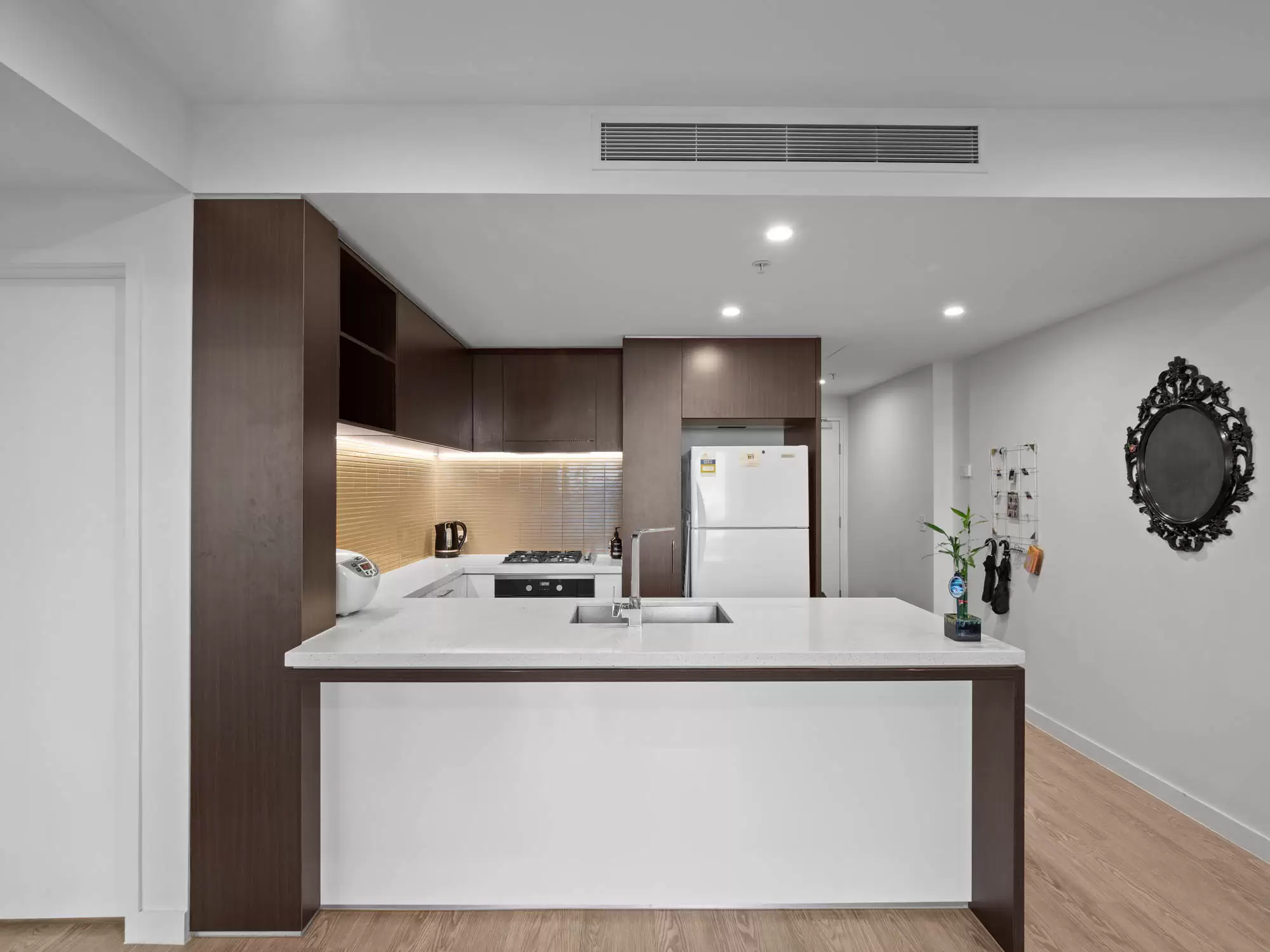 2107/289 Grey Street, South Brisbane Sold by Aurora Property - image 3