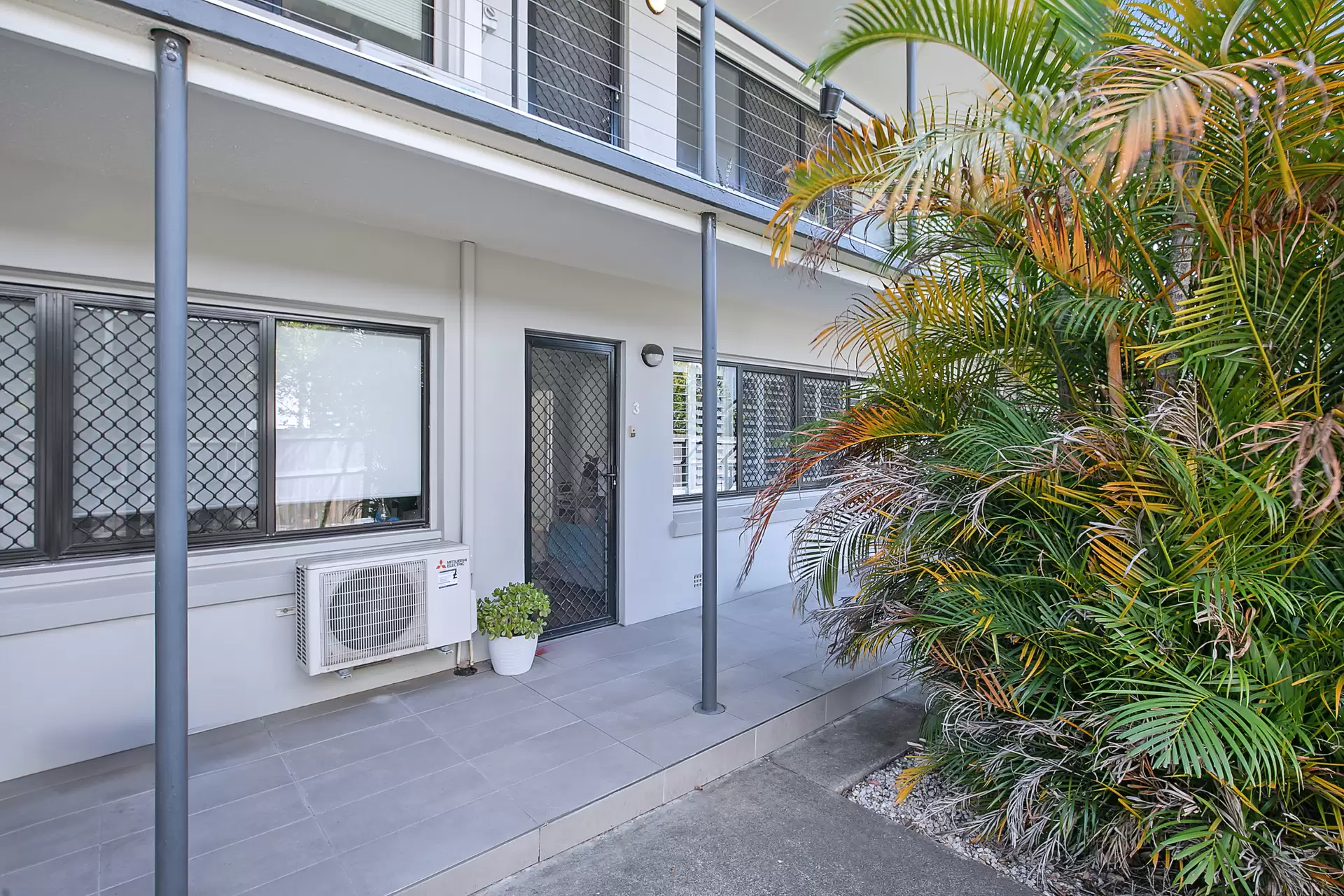 3/8 Kitchener Street, Coorparoo Sold by Aurora Property - image 1