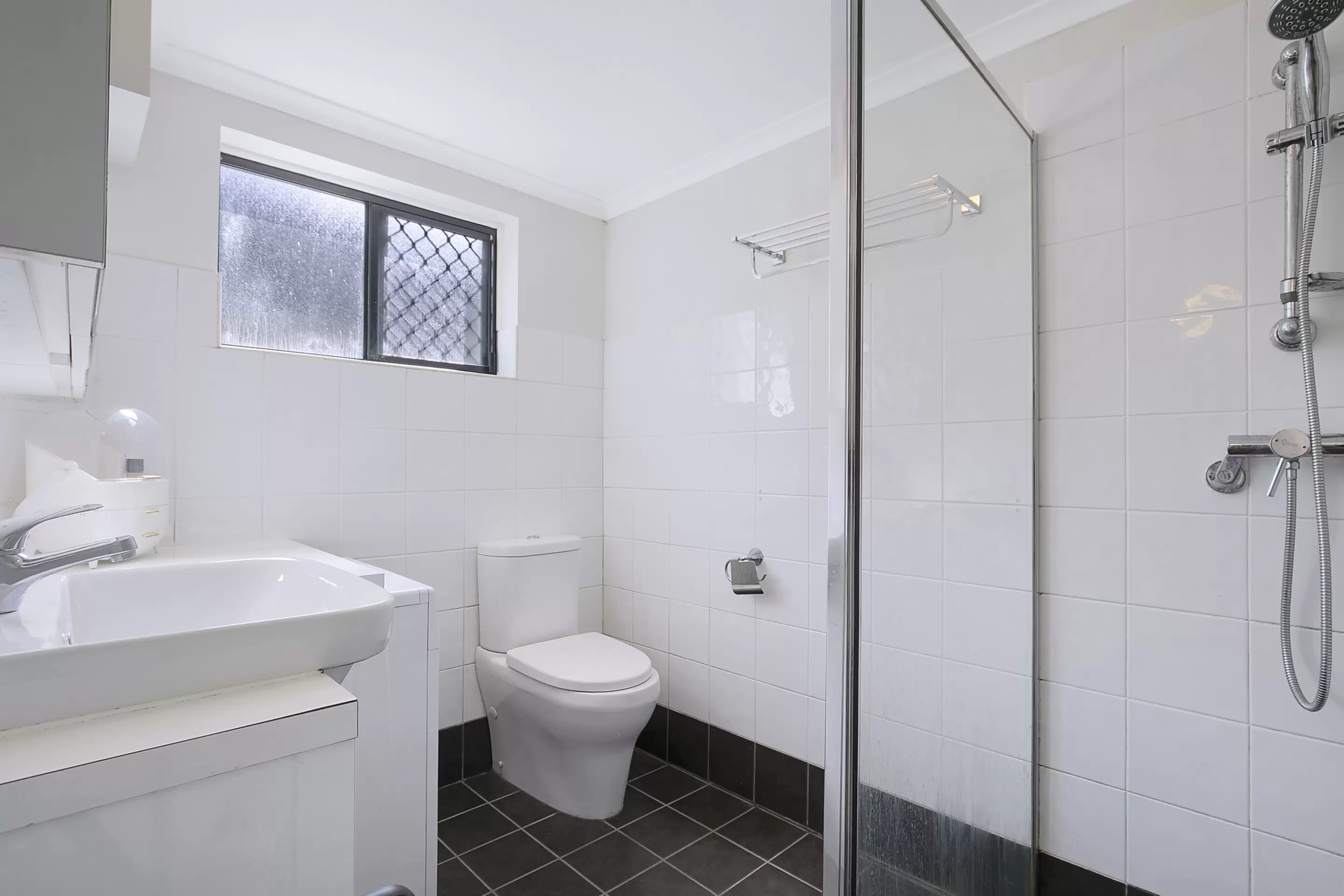 3/8 Kitchener Street, Coorparoo Sold by Aurora Property - image 4