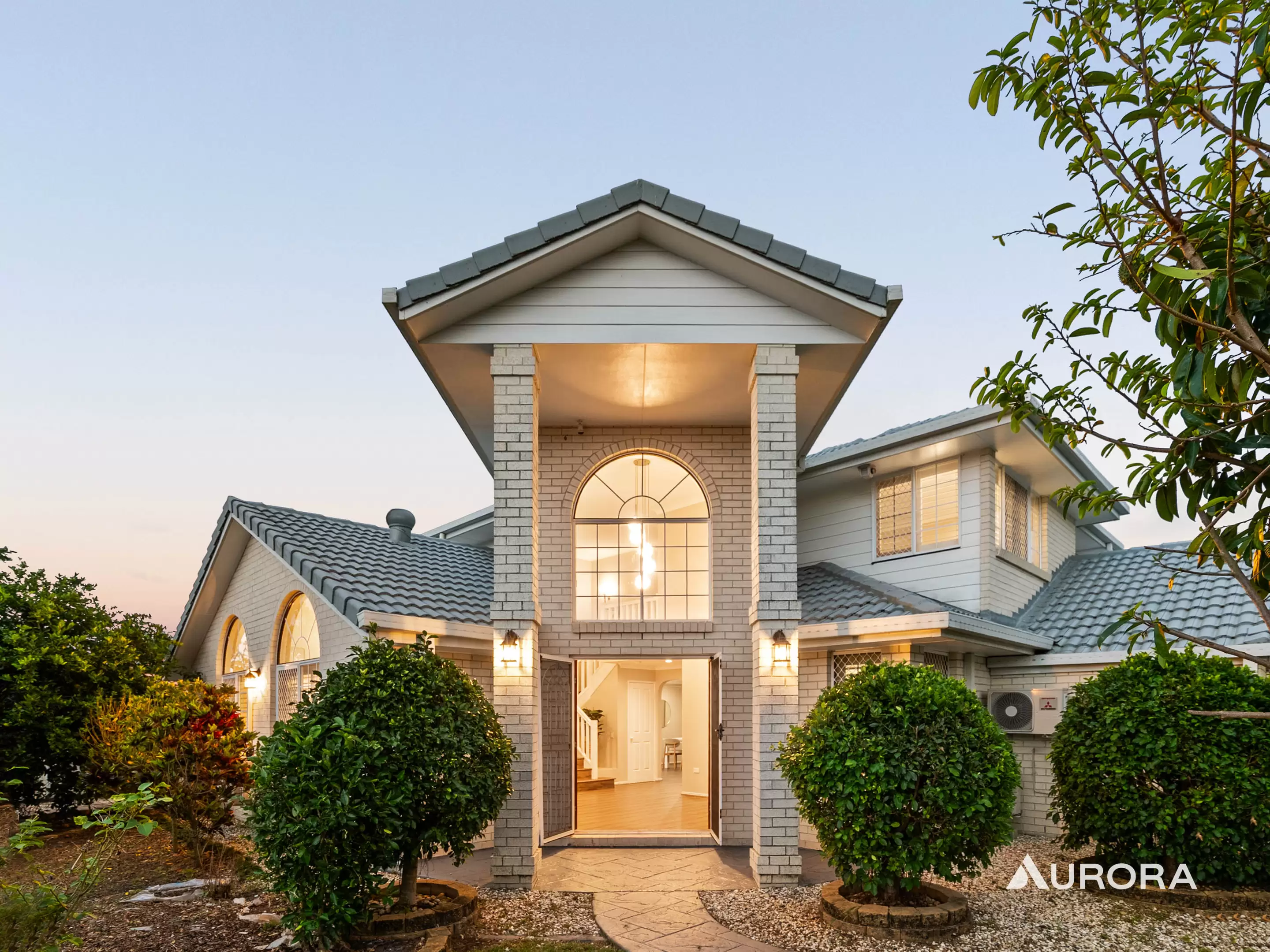 10 Gulubia Place, Calamvale Sold by Aurora Property - image 2