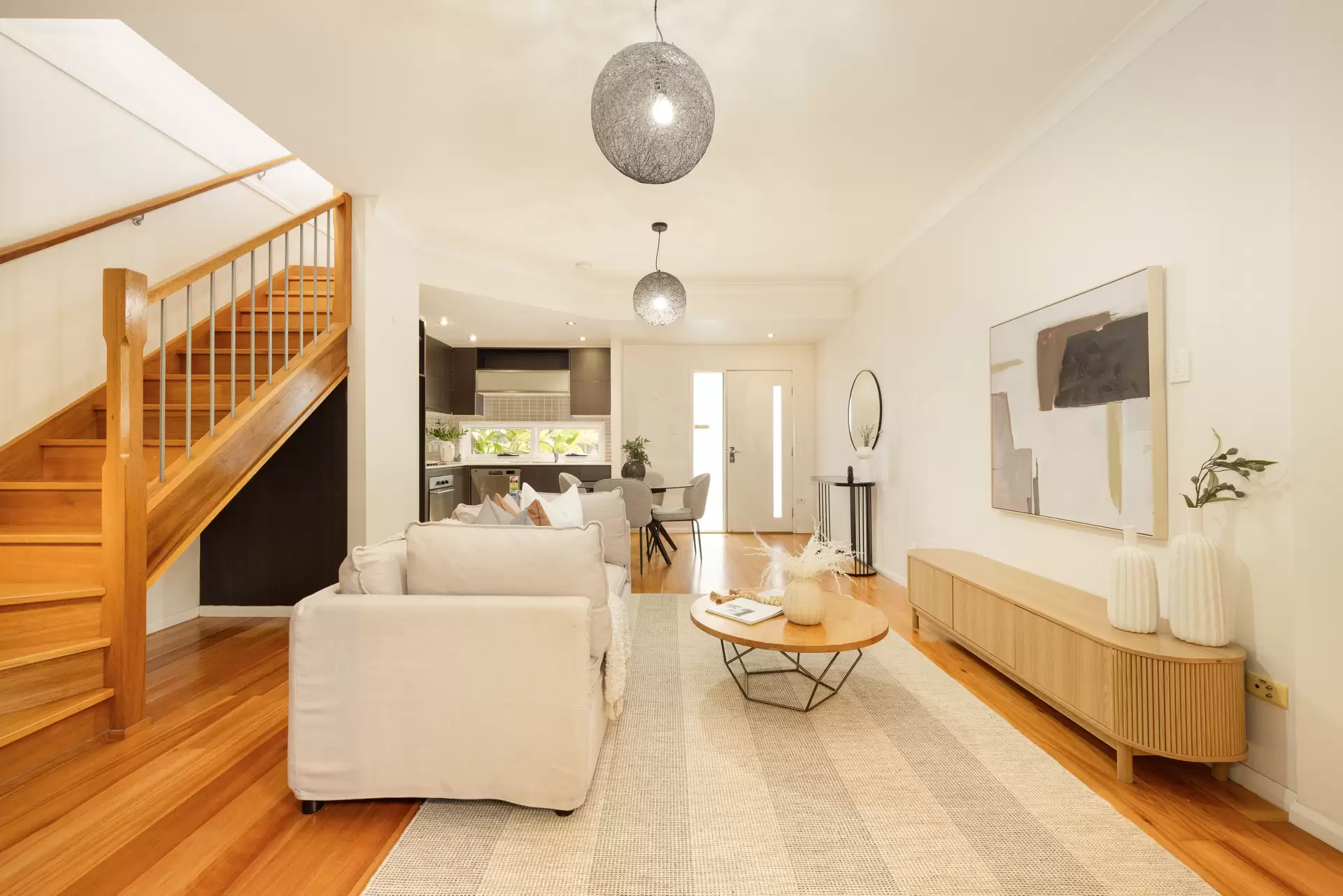 2/16 Ormuz Street, Carina Heights Sold by Aurora Property - image 1
