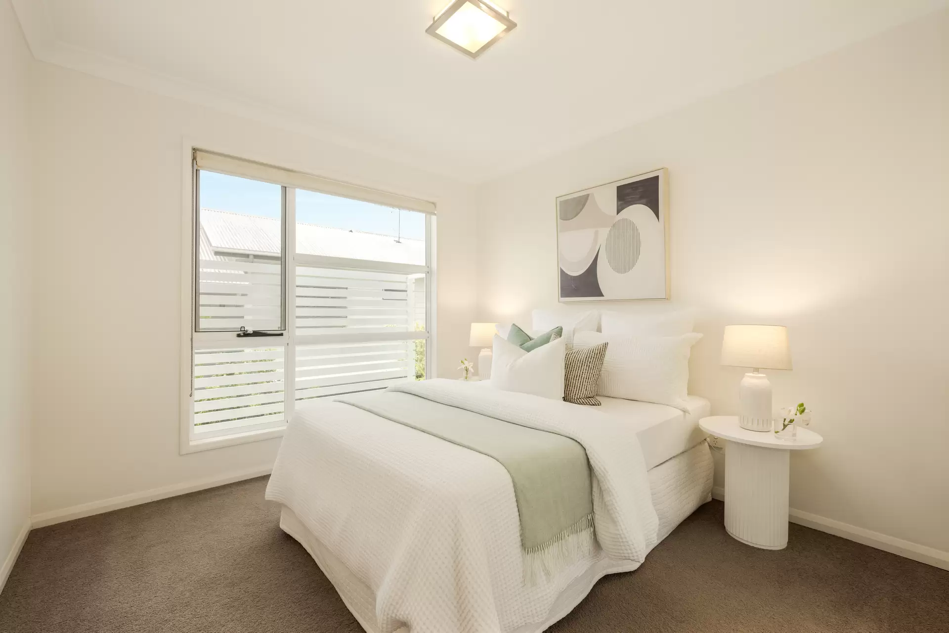 2/16 Ormuz Street, Carina Heights Sold by Aurora Property - image 1