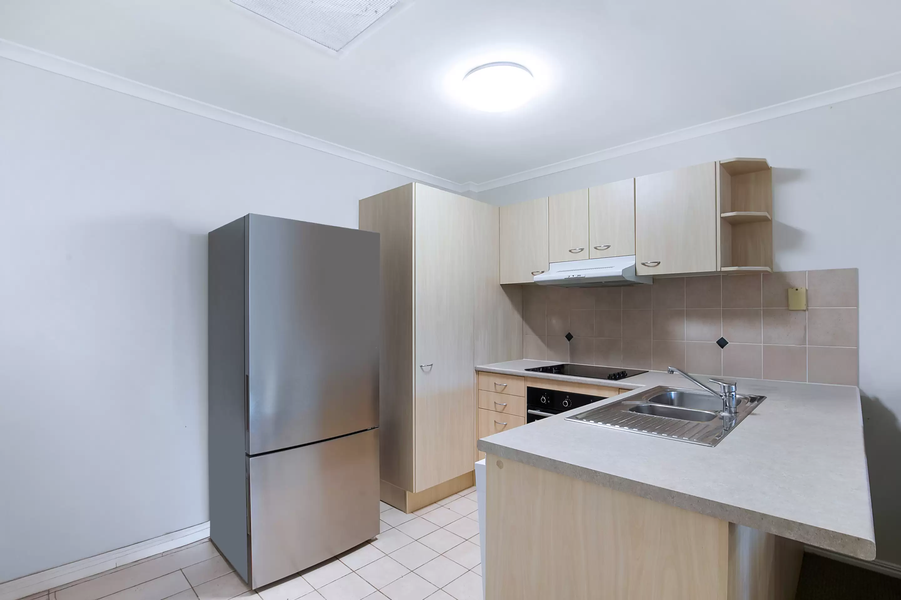 6/17 Hubert Street, Woolloongabba Sold by Aurora Property - image 3