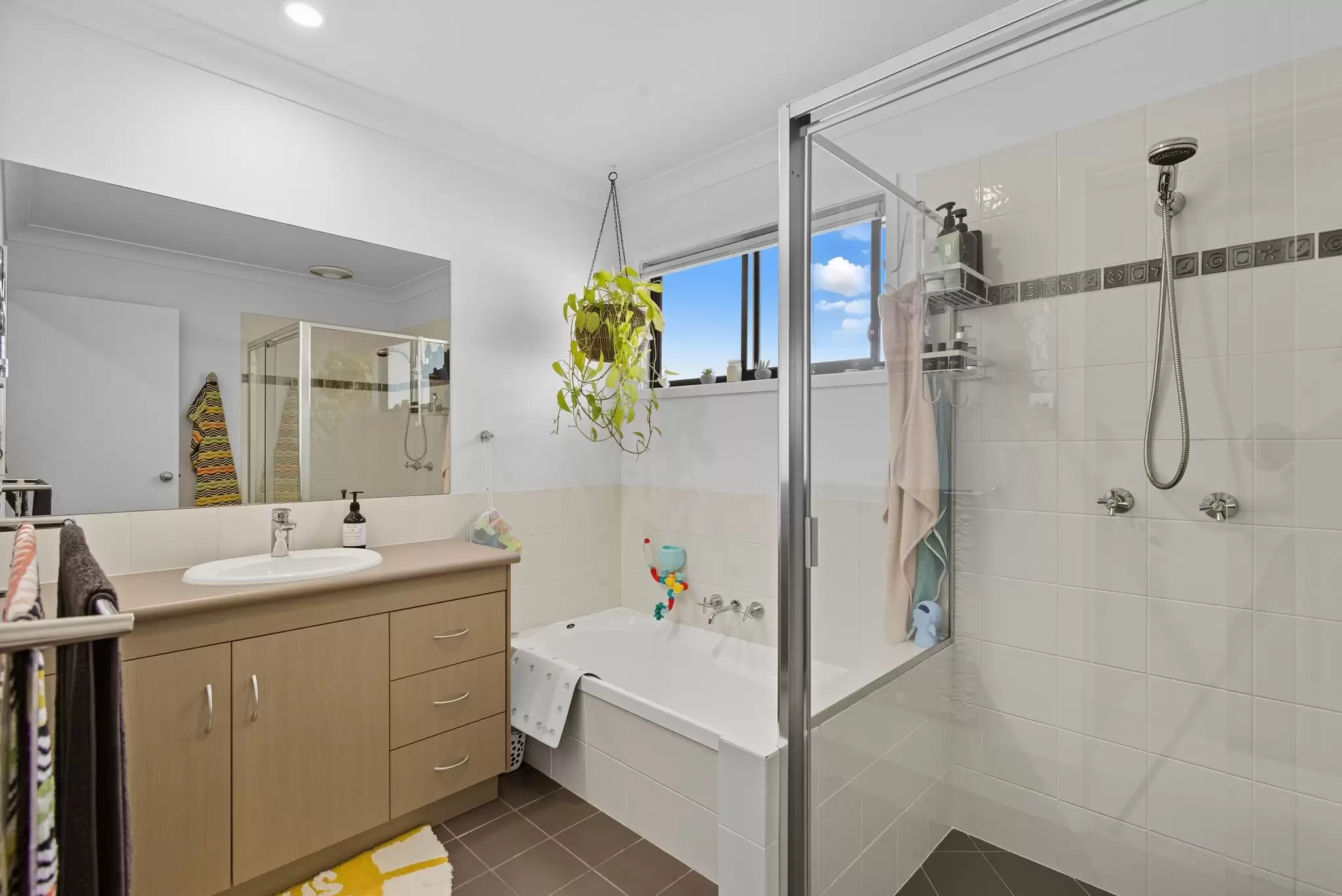 46 Karthina Street, Bulimba Leased by Aurora Property - image 20