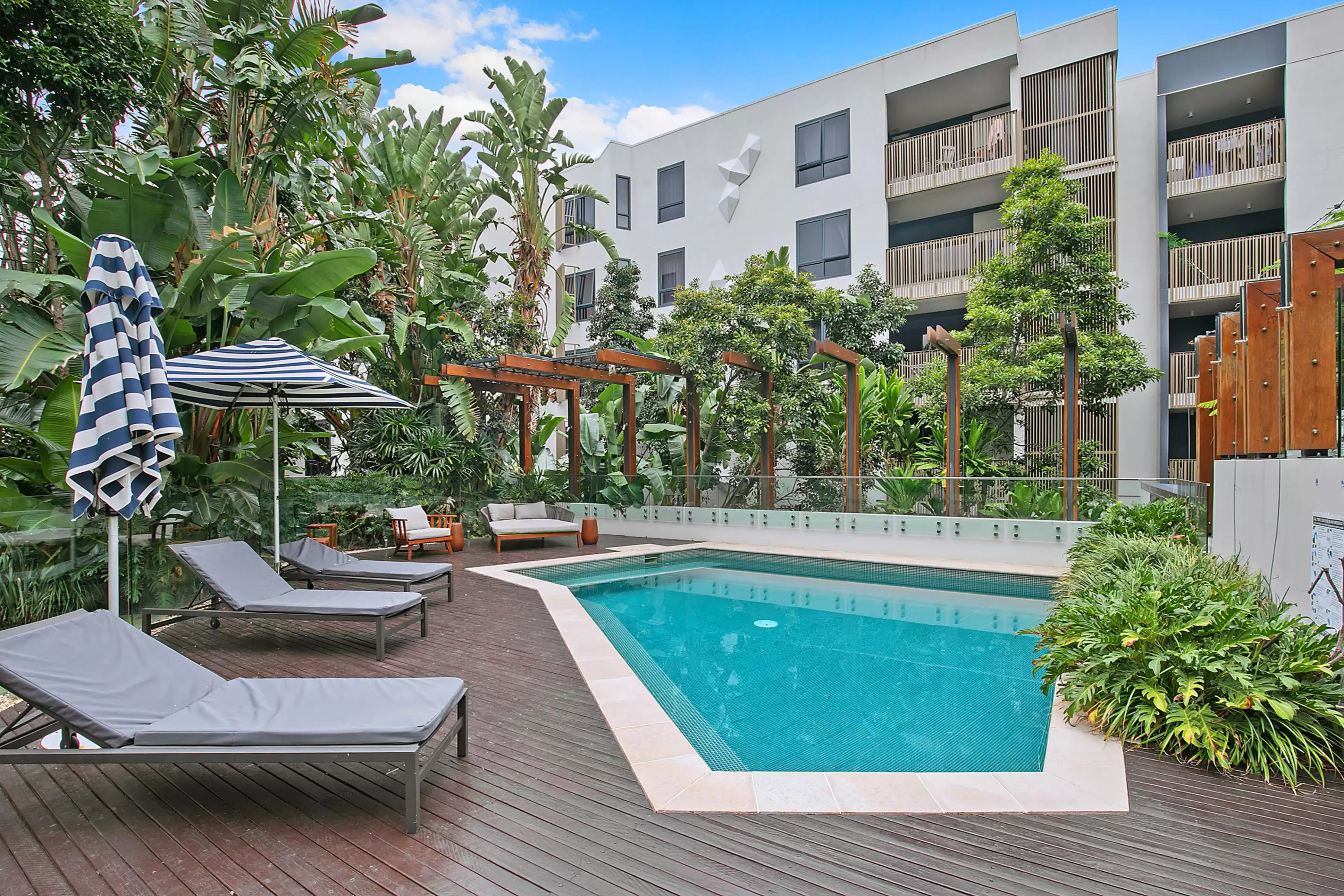 1609/4 Hubert Street, Woolloongabba Sold by Aurora Property - image 7