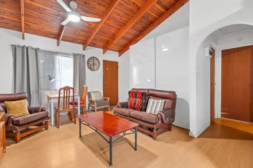 1/194 Ewing Road, Woodridge Sold by Aurora Property