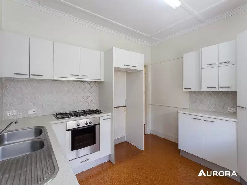 45 Carranya Street, Camp Hill Leased by Aurora Property - image 5
