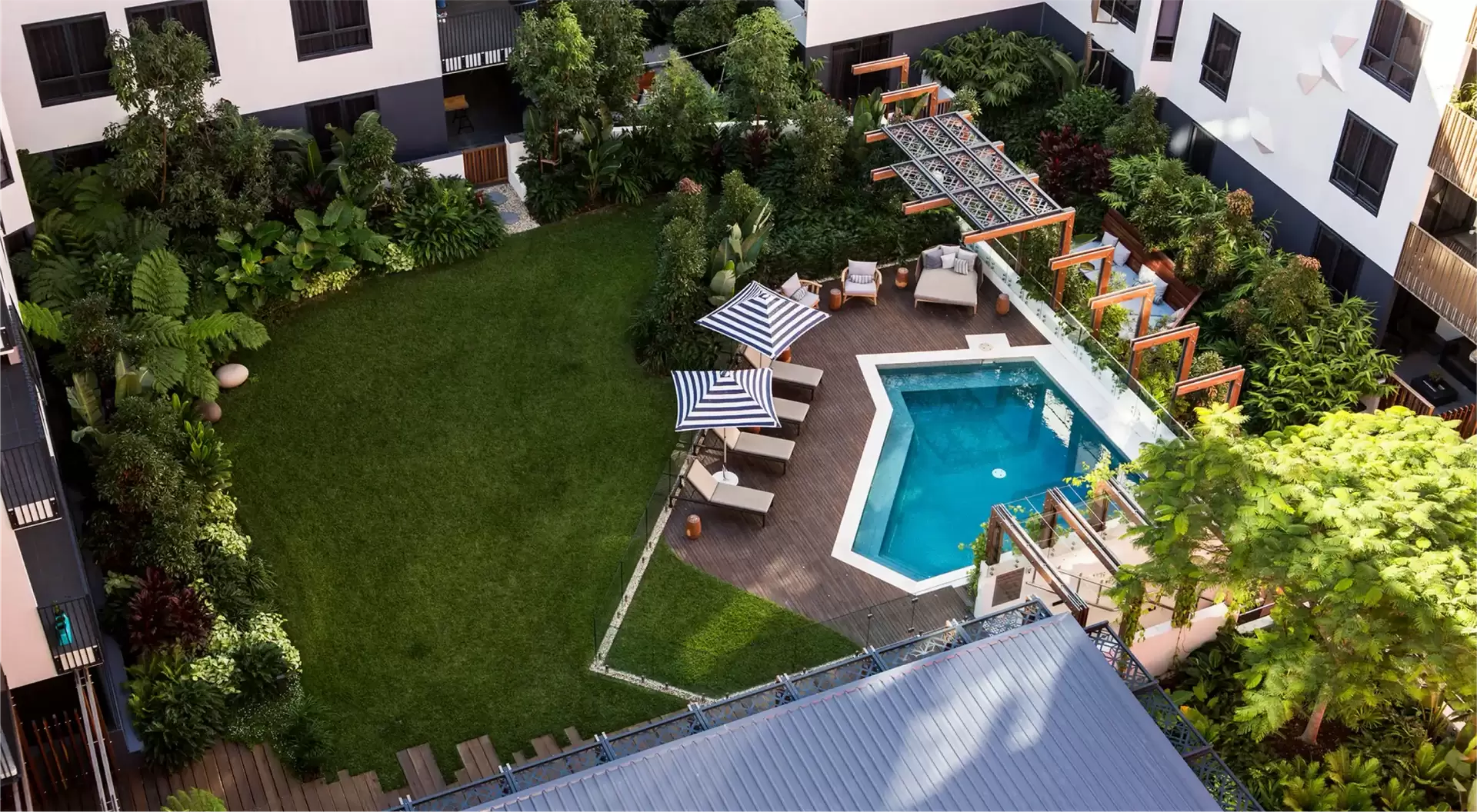 1203/4 Hubert Street, Woolloongabba Sold by Aurora Property - image 1