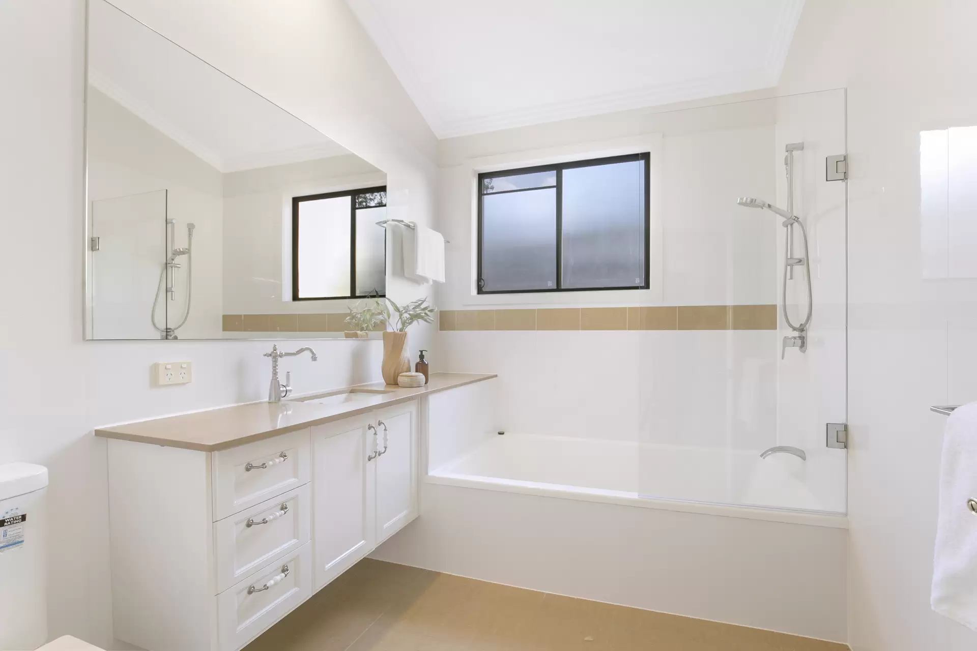 5 Bellhurst Outlook, Tarragindi Sold by Aurora Property - image 1