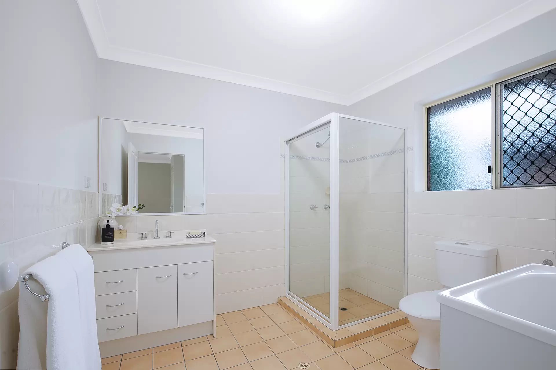 5/69 Shakespeare Street, Coorparoo Sold by Aurora Property - image 1