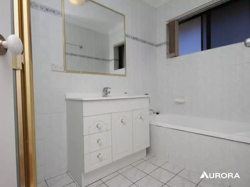 8/70 Latrobe Street, East Brisbane Leased by Aurora Property - image 5