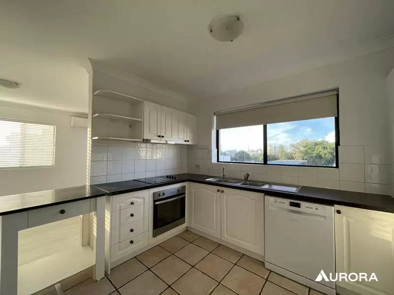 8/70 Latrobe Street, East Brisbane Leased by Aurora Property - image 2