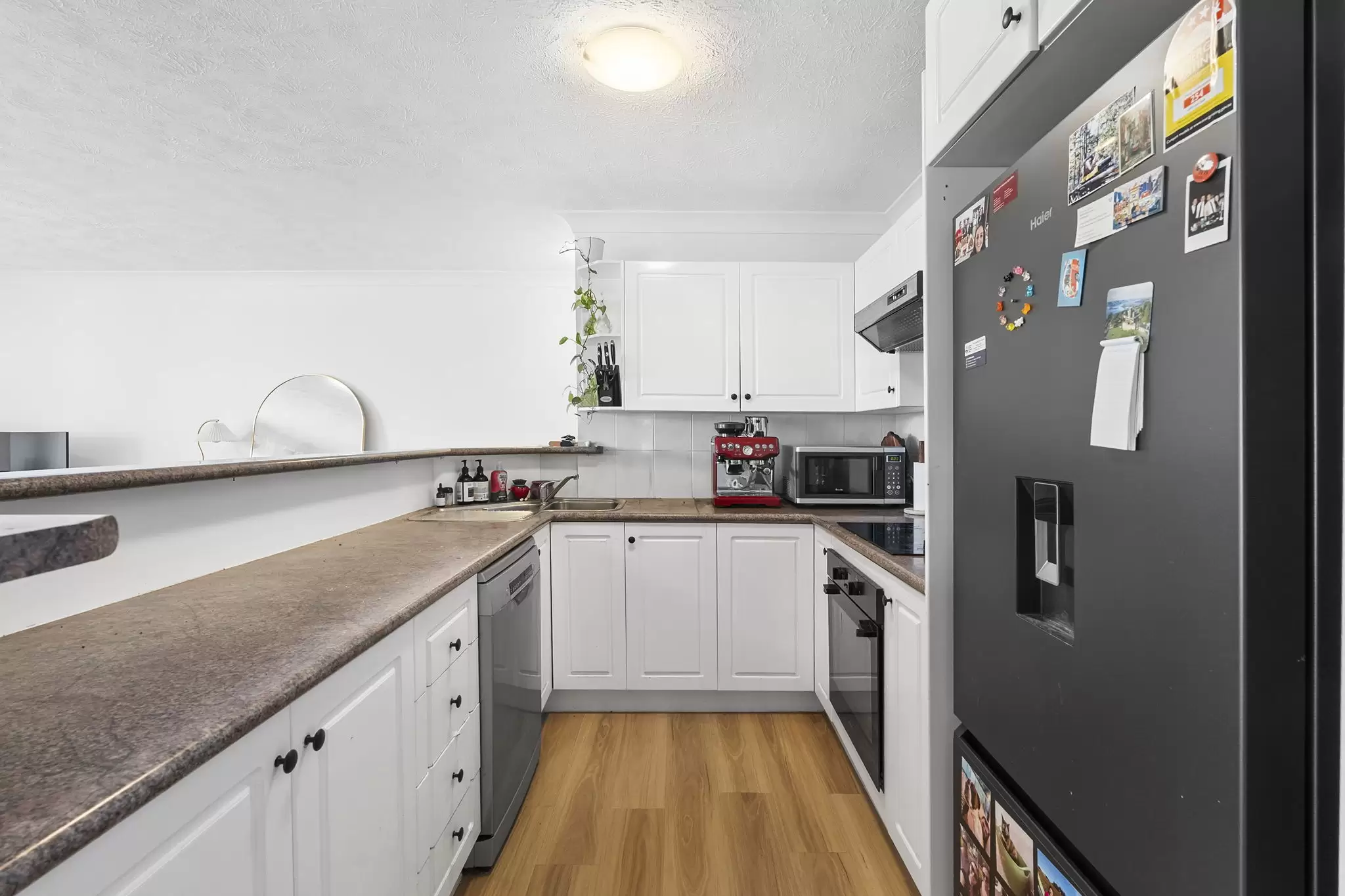 8/44 Globe Street, Ashgrove Sold by Aurora Property - image 2