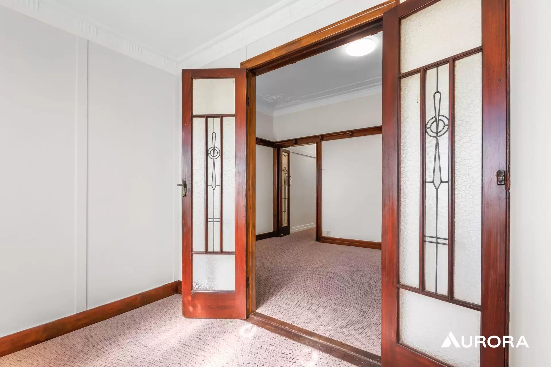 2/674 Logan Road, Greenslopes Leased by Aurora Property - image 1