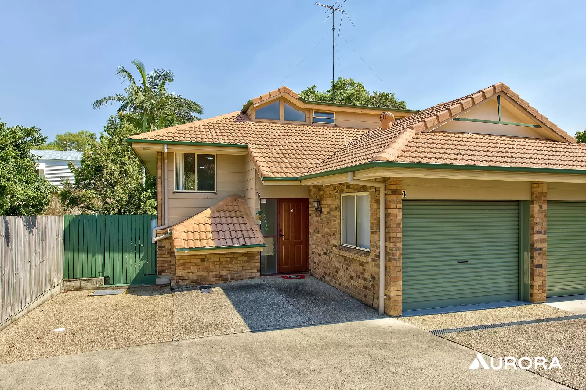 4/5-7 Fleming Road, Herston Leased by Aurora Property - image 1